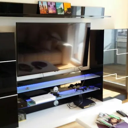 Traumapartment Neben Universitaet Und Lakeside In ! *