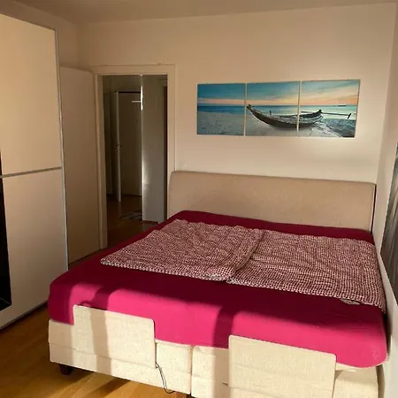 Traumapartment Neben Universitaet Und Lakeside In ! * Klagenfurt am Woerthersee