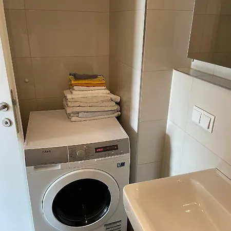 Traumapartment Neben Universitaet Und Lakeside In ! Apartment Klagenfurt am Woerthersee