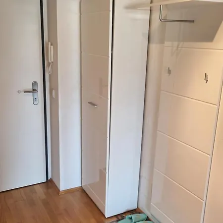 Traumapartment Neben Universitaet Und Lakeside In ! Apartment