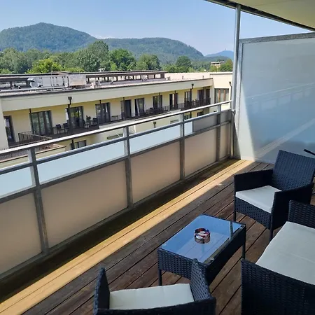 Traumapartment Neben Universitaet Und Lakeside In ! * Klagenfurt am Woerthersee