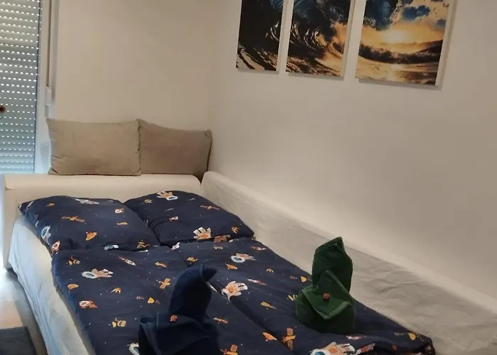 Traumapartment Neben Universitaet Und Lakeside In ! דירה